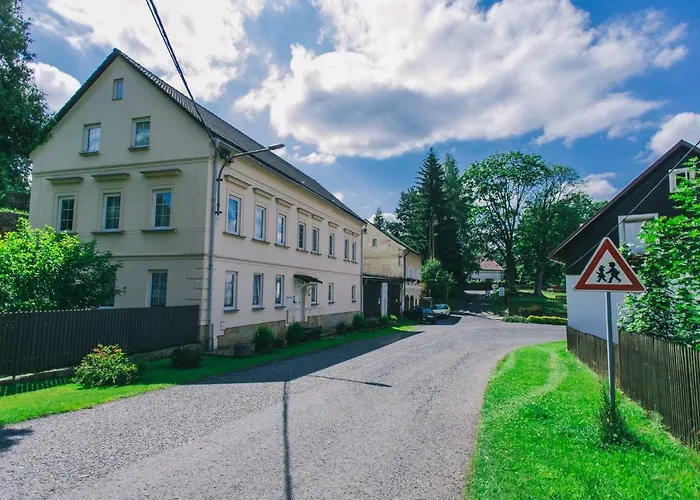 Lusatia House